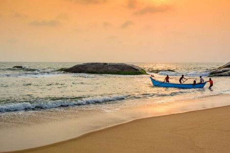 Mangalore Famous Beaches - Jai Sri Ram Taxi Service Mangalore